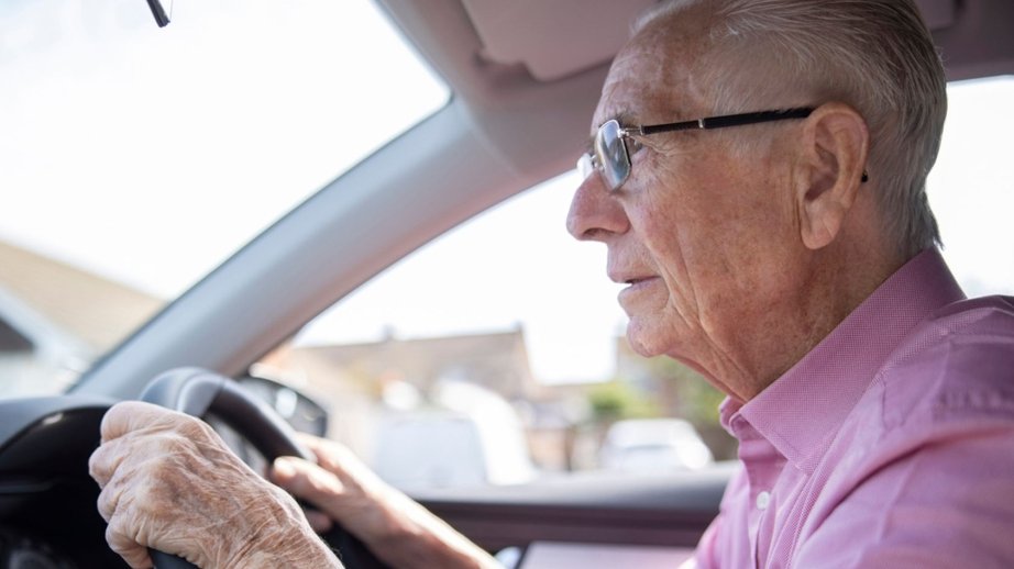 Drivers over 70 in UK to face eye tests every three years