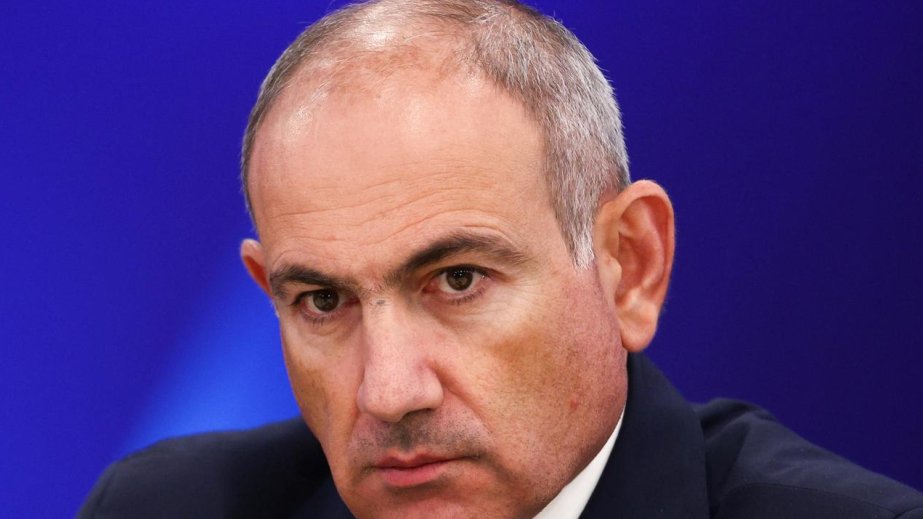 Nikol Paşinyan: II Qaregini istefa verməyə məcbur edəcəyik