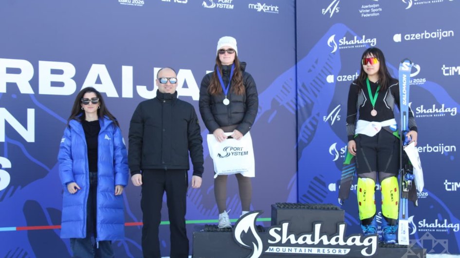 Winners of first-ever international alpine skiing tournament in Azerbaijan awarded