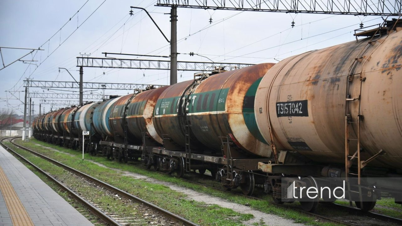 Azerbaijan dispatches next batch of petroleum products to Armenia