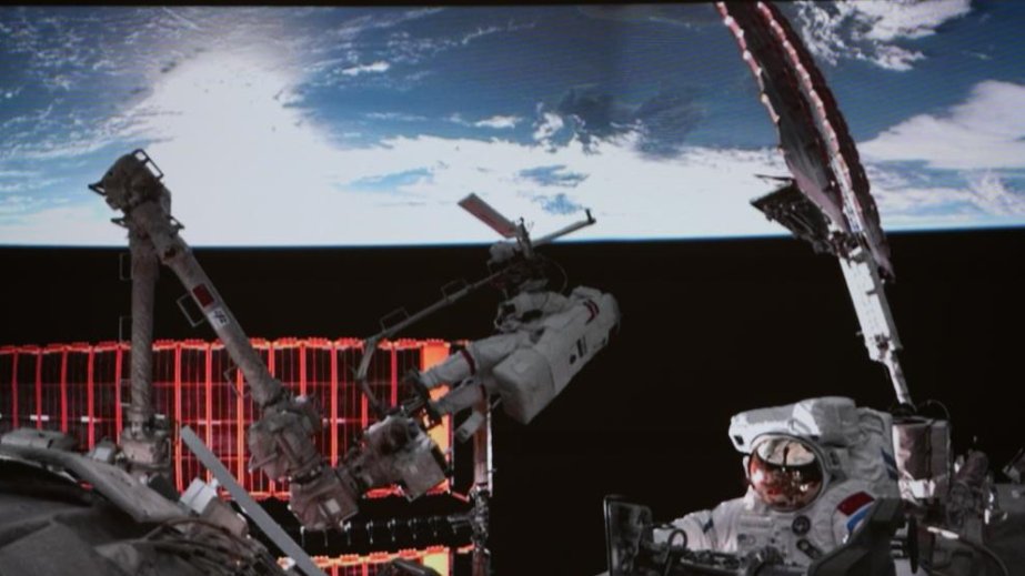 Chinese astronauts conduct key training, experiments on space station