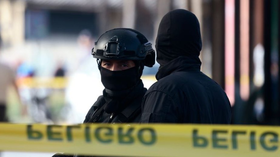 Five human heads found hanging at picturesque beach in Ecuador