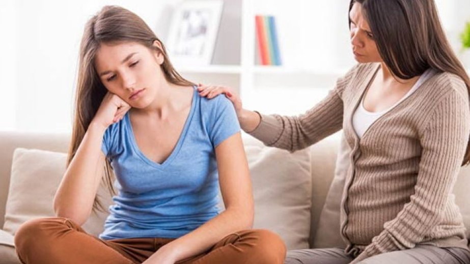 Psixoloq: Valideynlər yeniyetməni emosional olaraq cəlb edə biləcək yeniliklərlə maraqlanmalıdırlar