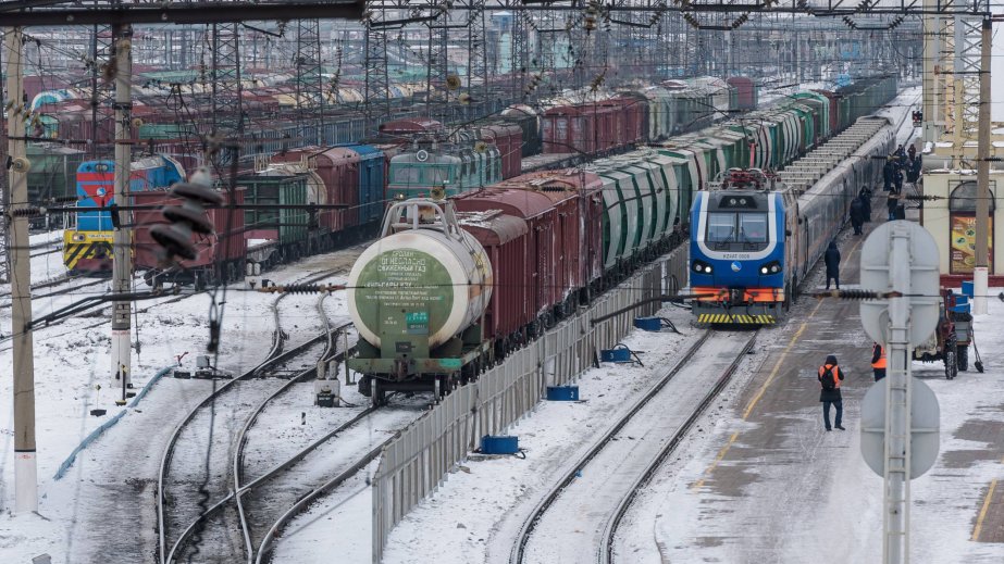 Altınkol – Xorqos keçidi ilə 16 milyon tondan çox yük daşınıb