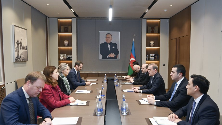 Azerbaijani FM briefs EU official on Azerbaijan-Armenia peace process