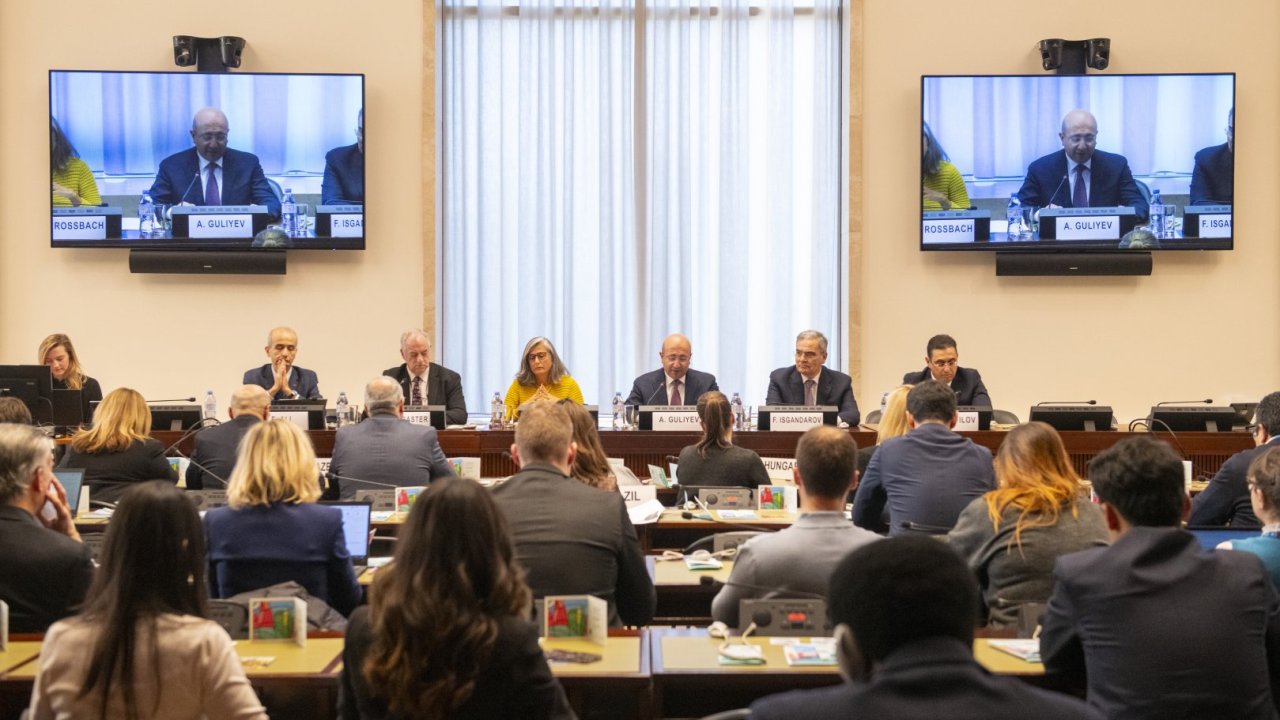 WUF13 ilə bağlı bütün təşkilati məsələləri ehtiva edən mühüm saziş imzalanıb