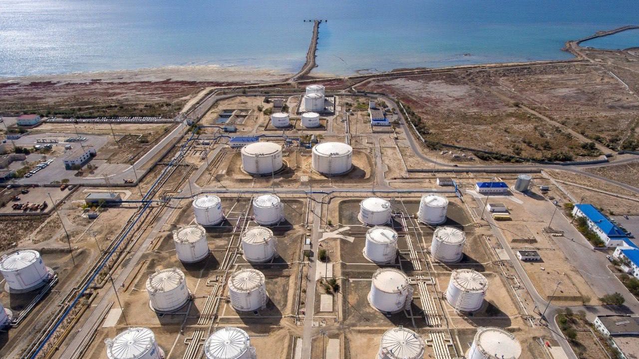 Qazaxıstan Bakı-Tbilisi-Ceyhan vasitəsilə neft ixracını artıracaq