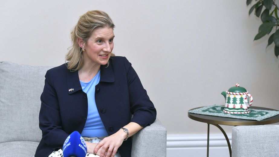 U.S. Chargé d'Affaires: We welcome and applaud recent efforts by governments of Azerbaijan and Armenia to restore trade ties