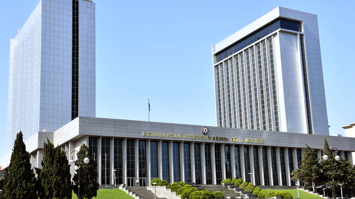 Milli Məclisdə dayanıqlı şəhərsalma və urbanizasiya prosesləri ilə bağlı konfrans keçiriləcək