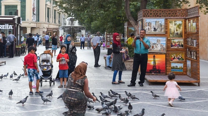 Azərbaycana turist axını 2 % azalıb