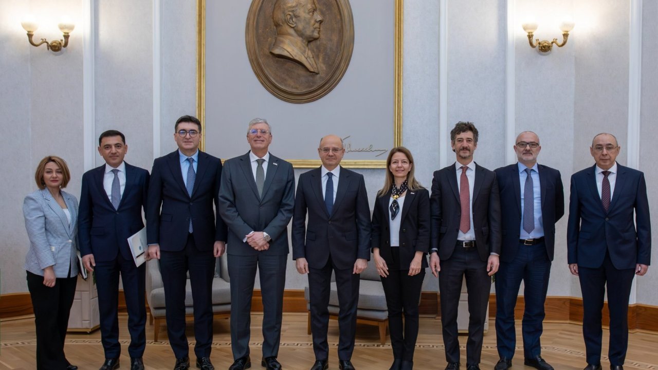 Azerbaijan, WPC Energy discuss energy cooperation and regional projects