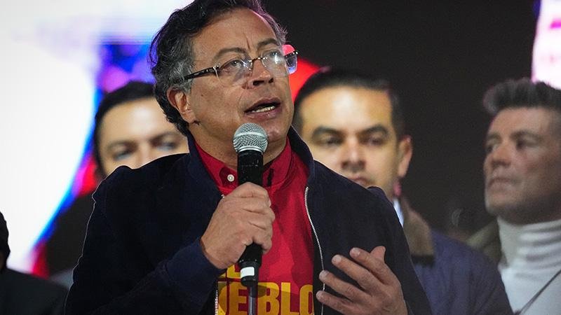 Kolombiya Cumhurbaşkanı Petro'dan 'Maduro' çağrısı