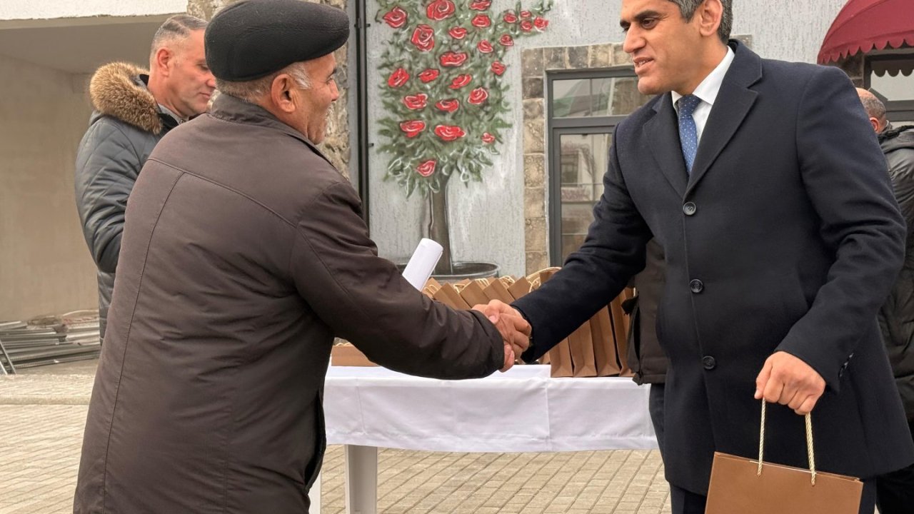 Məmmədbəyli kəndinə qayıdan ailələrə evlərinin açarları təqdim edildi