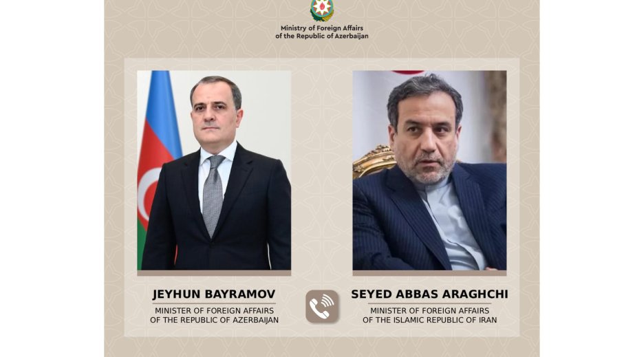Azerbaijani Foreign Minister Jeyhun Bayramov discusses regional issues with his Iranian counterpart