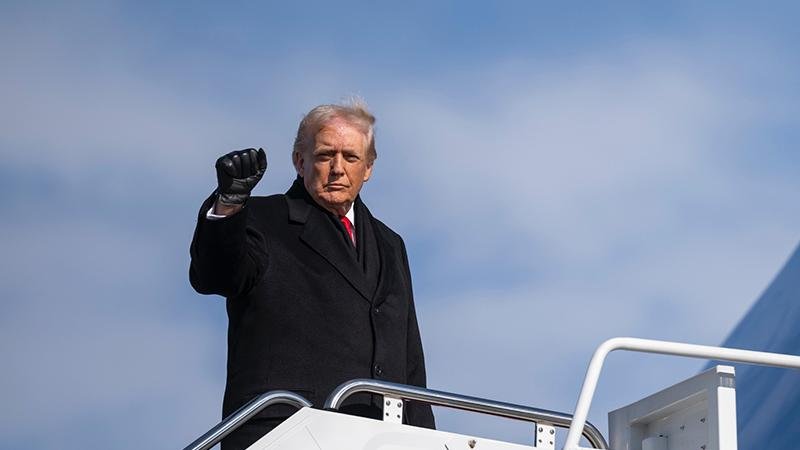 Trump: Venezuela'ya ticari uçuşlar yeniden başlayacak