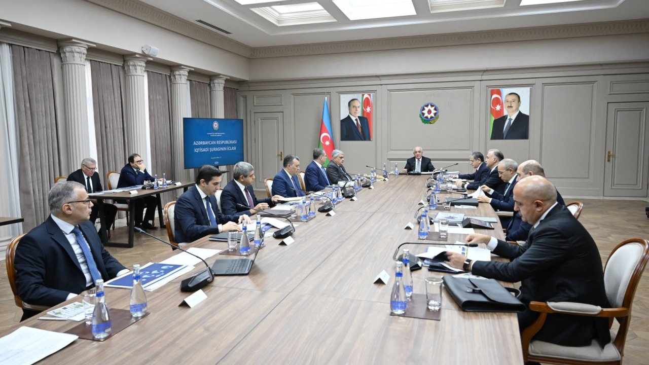 İqtisadi Şuranın iclası keçirildi