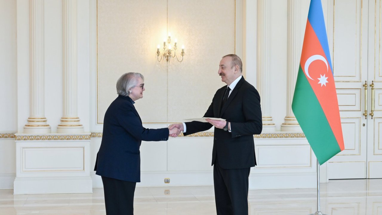 Prezident İlham Əliyev Avstraliyanın Azərbaycanda yeni təyin olunmuş səfirinin etimadnaməsini qəbul edib