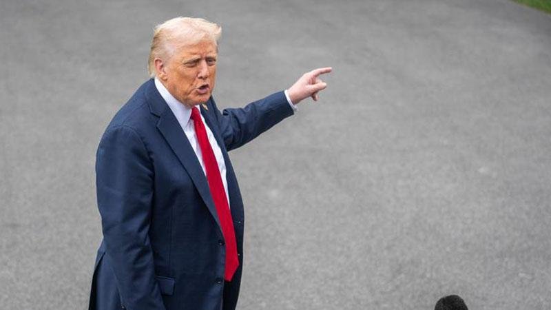 Trump, sunucu Trevor Noah'a dava açacağını söyledi