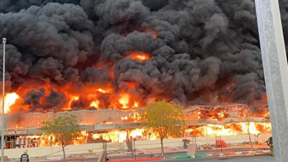 Tehranın Cənnət bazarında güclü yanğın baş verib