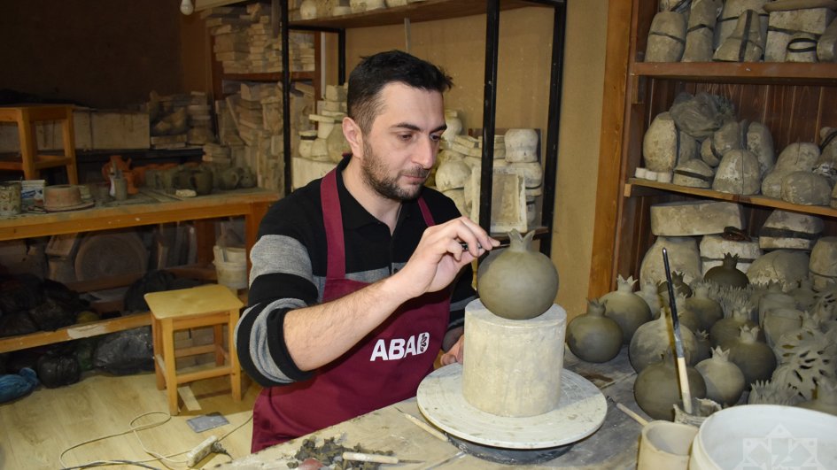 “ABAD”çı sənətkarın uğur hekayəsi - Keramikada milli izlər