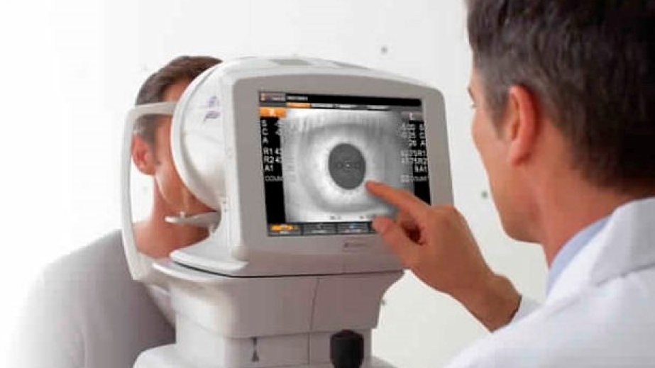 Oftalmoloq: Yüksək stres göz təzyiqi xəstəliyi riskini artırır