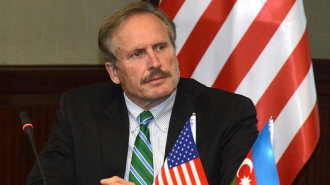 TRIPP Avropa ilə Asiya arasında daha geniş əlaqələrin qurulmasına töhfə verəcək - Robert Sekuta