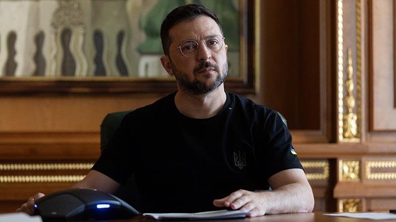 Zelenskiy: Rus ordusu savaşa devam etmeye hazırlanıyor