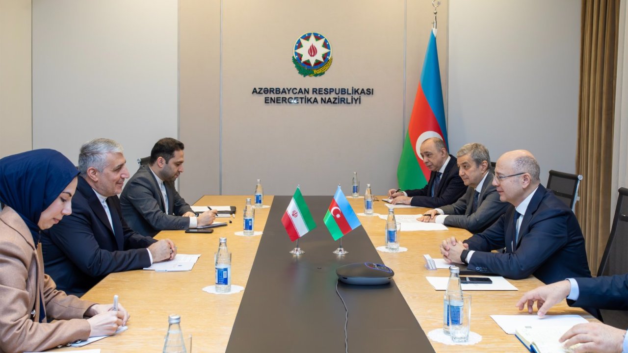 Azerbaijan's Energy Minister receives Iranian ambassador