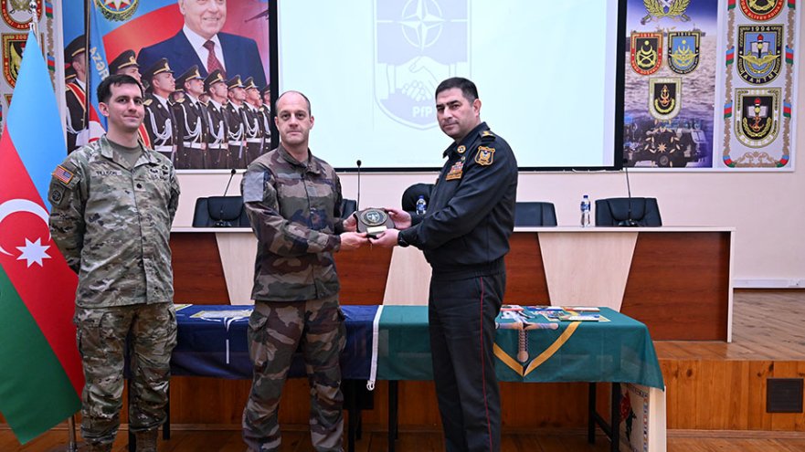 NATO Mobile Training Team conducts course in Baku
