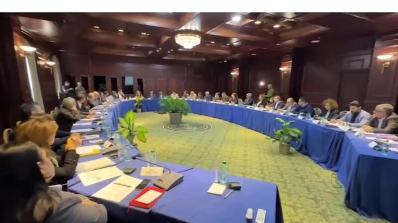 Armenia hosts roundtable with Azerbaijani Civil Society representatives