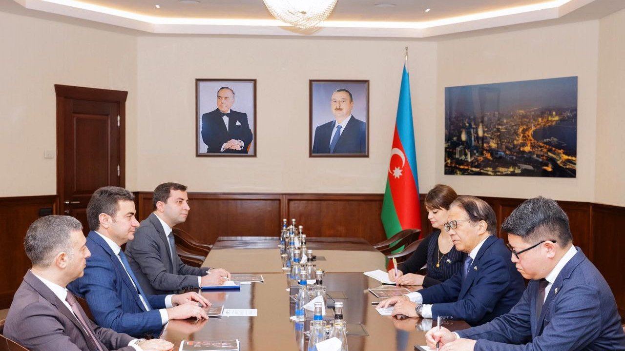 Azərbaycan və Yaponiya arasında birbaşa reyslərin həyata keçirilməsi müzakirə edildi