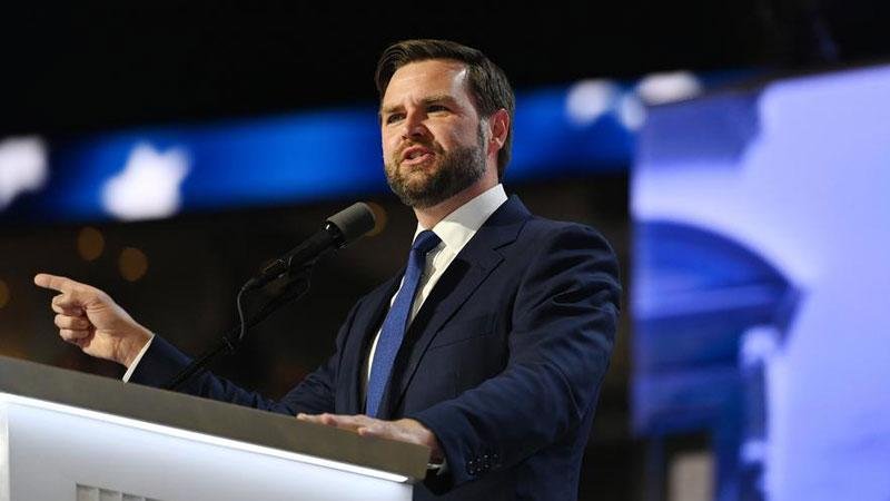 Vance: Başkan Trump'ın tüm seçenekleri masada duruyor