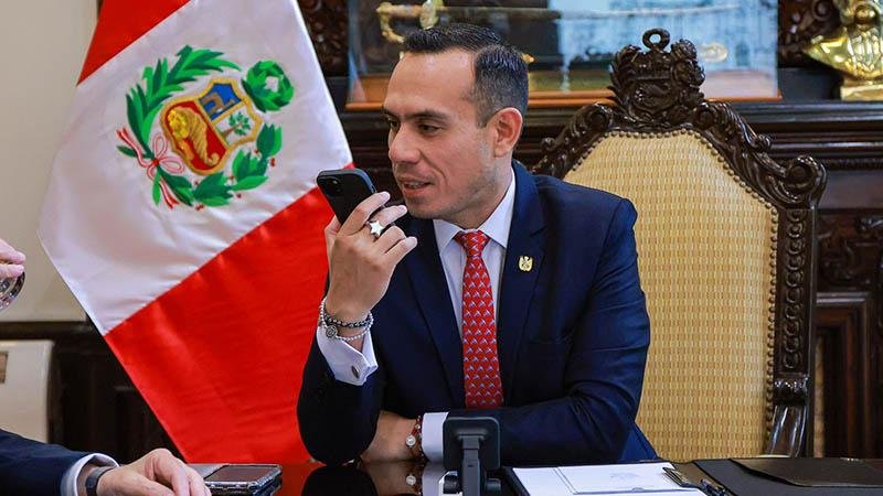 Peru'da geçici Devlet Başkanı Jeri görevden alındı