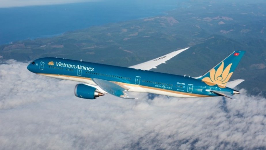 Vietnamese airlines seal multi-billion-dollar deals in US to expand and modernise fleets