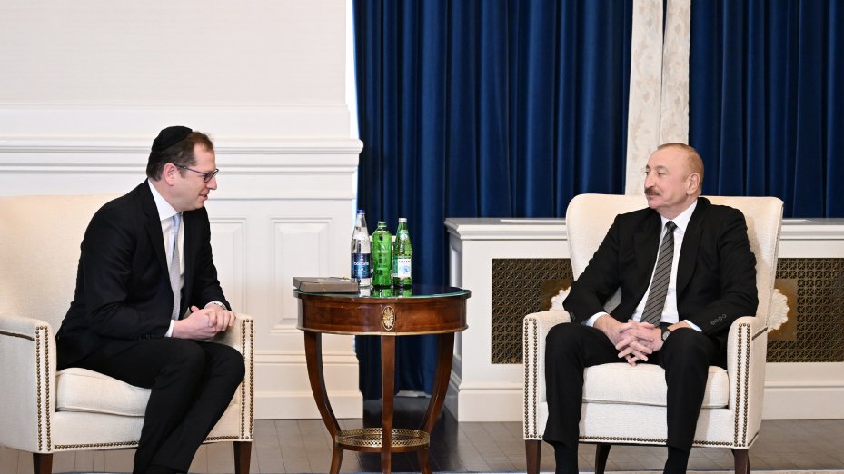 Prezident İlham Əliyev Vaşinqtonda Amerika İsrail İctimai Əlaqələr Komitəsinin icraçı direktoru və digər rəhbər heyəti ilə görüşüb