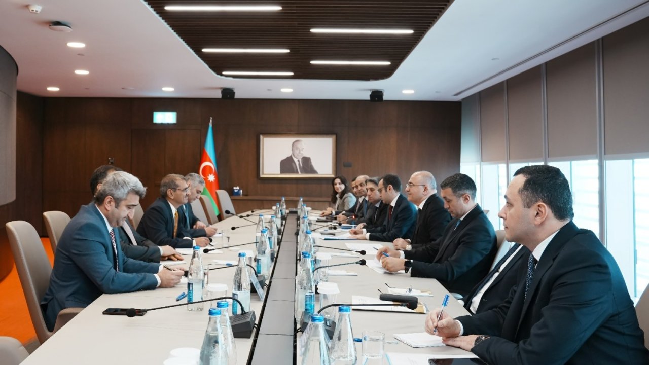 Azərbaycan Asiya İnkişaf Bankı ilə əməkdaşlığın genişləndirilməsini müzakirə etdi