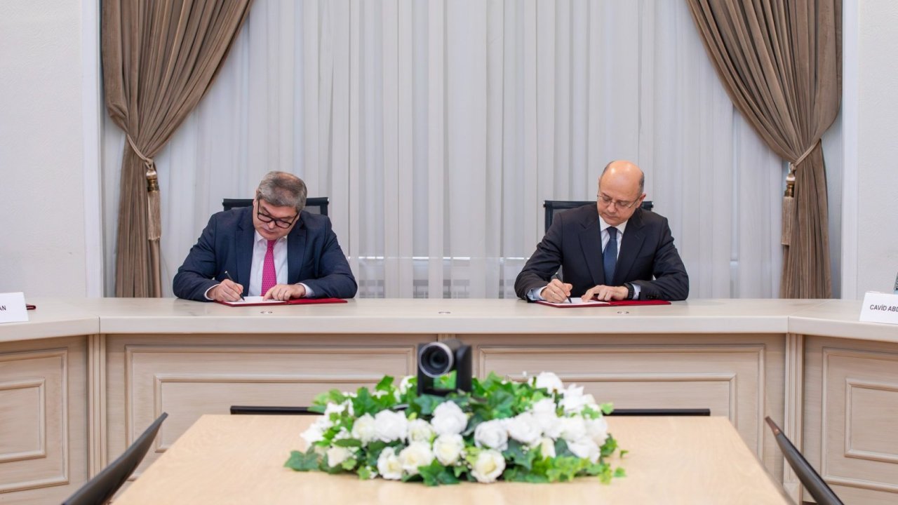 Azərbaycanda daha iki günəş elektrik stansiyası layihəsi üzrə müqavilələr imzalanıb