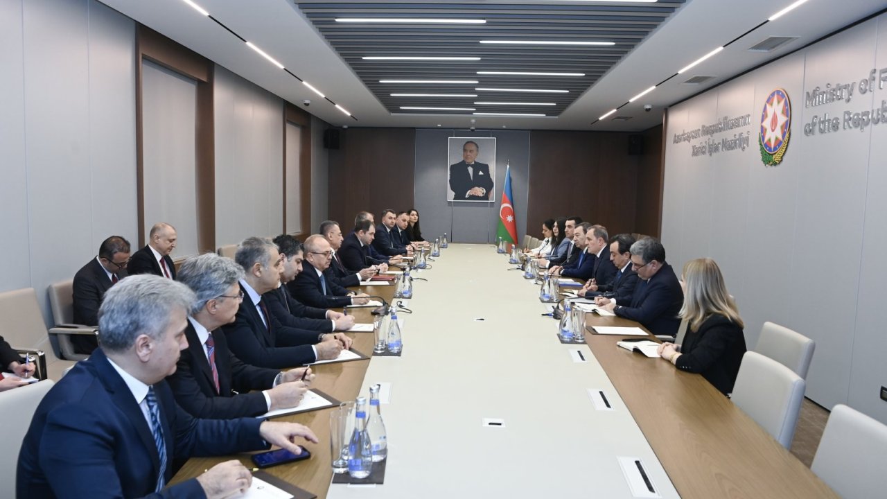 Ceyhun Bayramov Türkiyə və Gürcüstan Parlament nümayəndə heyətləri ilə regional təhlükəsizliyi müzakirə edib