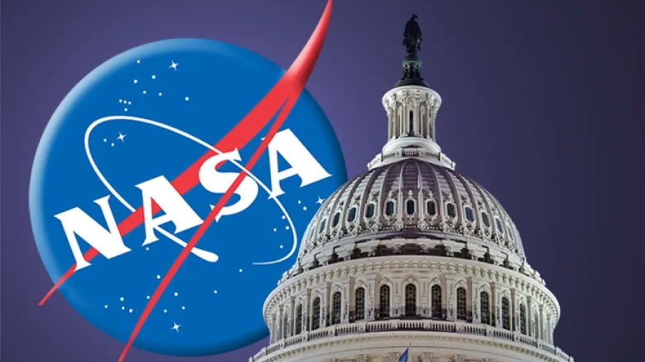 Congress to weigh extending space station life, NASA moon base
