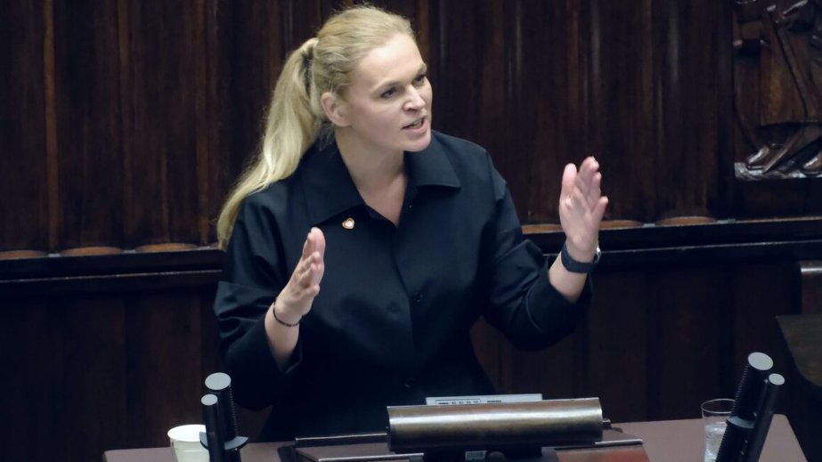 Poland plans social-media ban for children under 15