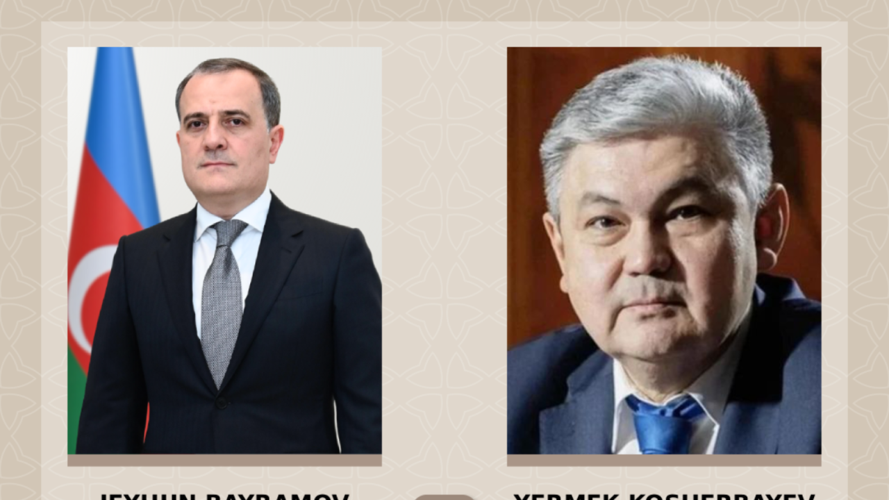 Ceyhun Bayramov qazaxıstanlı həmkarı ilə son hərbi eskalasiyadan sonrakı vəziyyəti müzakirə edib