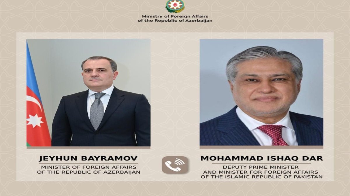 Ceyhun Bayramov pakistanlı həmkarı ilə Yaxın Şərqdə artan gərginliklə bağlı fikir mübadiləsi aparıb