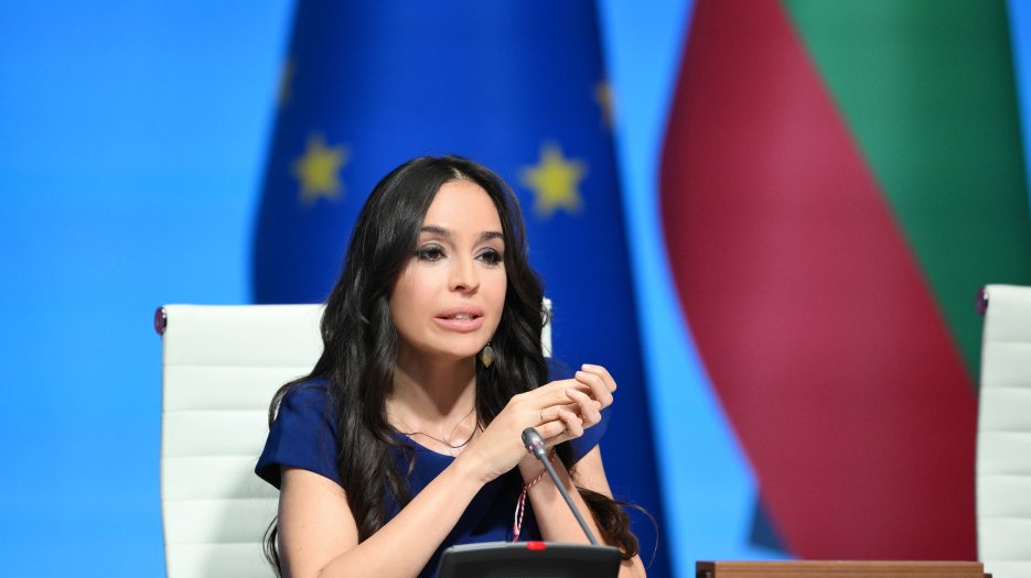 Leyla Aliyeva addresses Green Energy Projects session