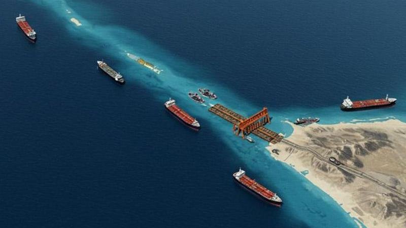 İran: Hürmüz Boğazı'nda 10 petrol tankerini vurduk