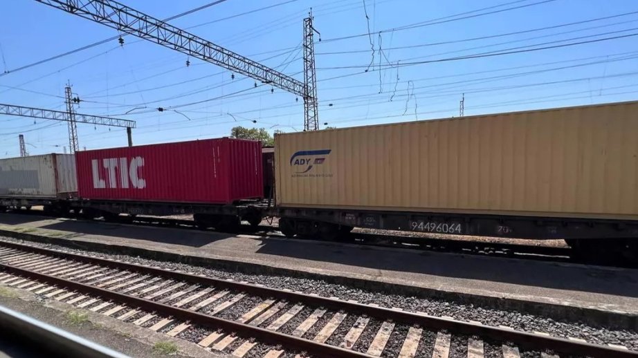 Ötən il Gürcüstana dəmir yolu ilə göndərilən yükün 27 faizdən çoxu Azərbaycanın payına düşüb