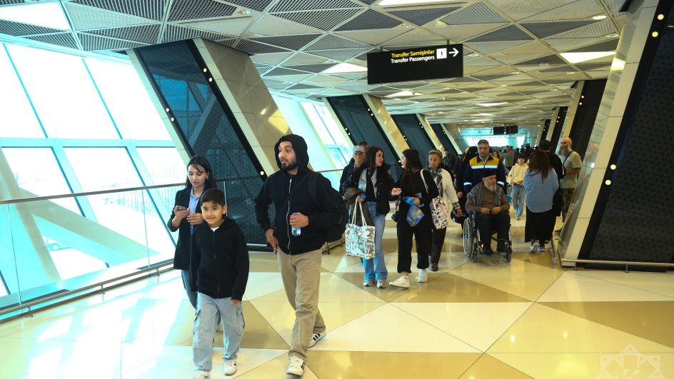 Yaxın Şərqdə qalan Azərbaycan vətəndaşları üçün növbəti təxliyə reysi həyata keçirilib