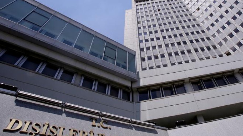 Türkiye conveys protest to Iran over ballistic missile that entered Turkish airspace