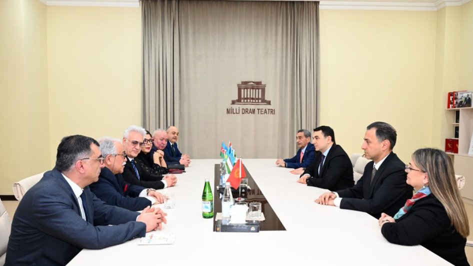 Azerbaijan’s Minister of Culture meets with theater figures of Turkic countries