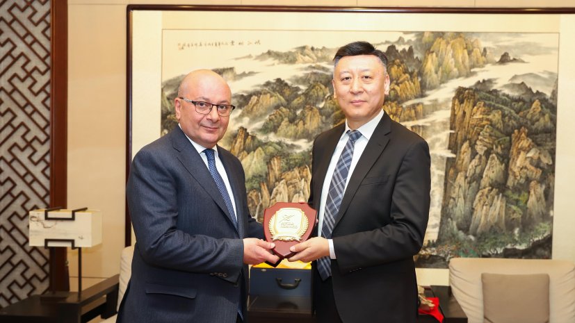 Azerbaijan and China to expand cooperation on mine action