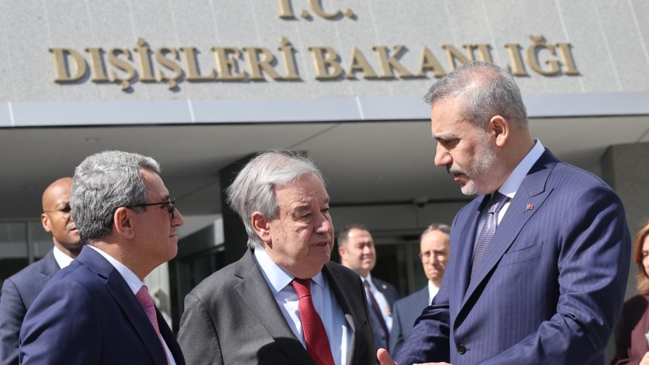 BMT-nin Baş katibi Ankarada səfərdədir